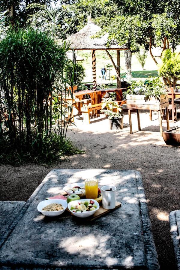 Hostel Lebo'S Soweto Backpackers Exterior foto