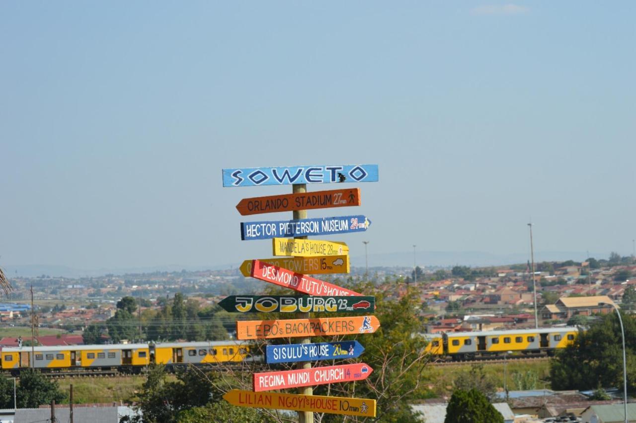 Hostel Lebo'S Soweto Backpackers Exterior foto
