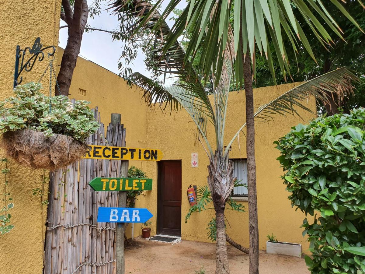 Hostel Lebo'S Soweto Backpackers Exterior foto